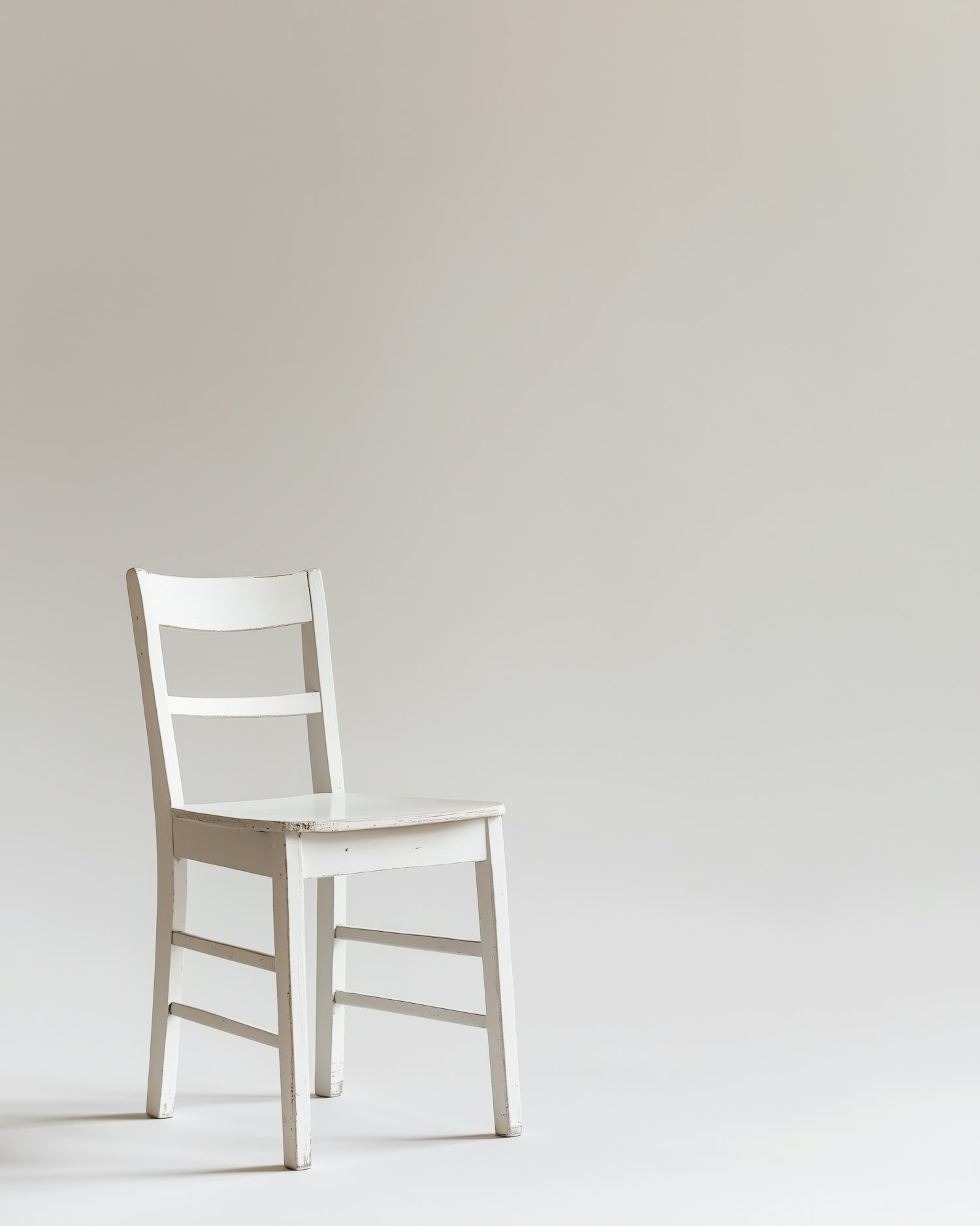 Vintage Solitary White Chair