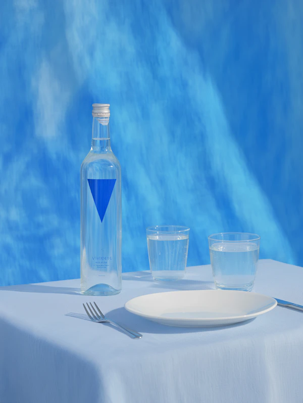 Minimalist Table Setting