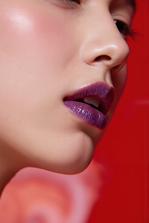 Glossy Purple Lips