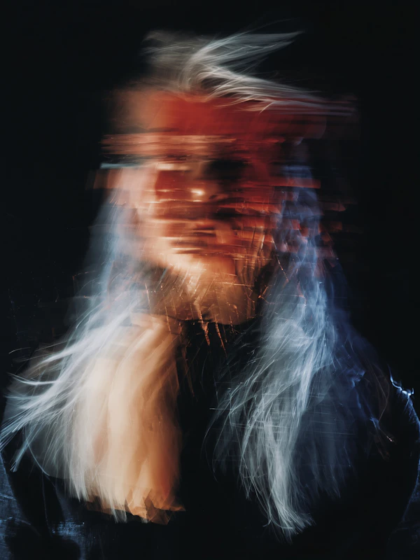 Dynamic Light Figure