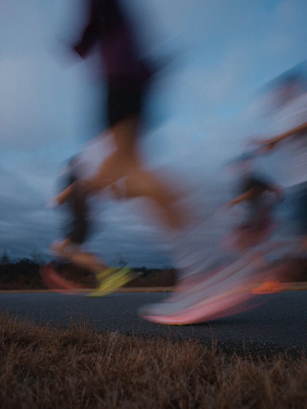 Dynamic Runners in Motion