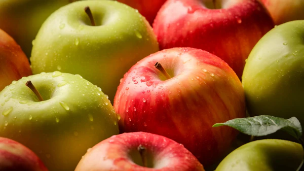 Fresh Juicy Apples