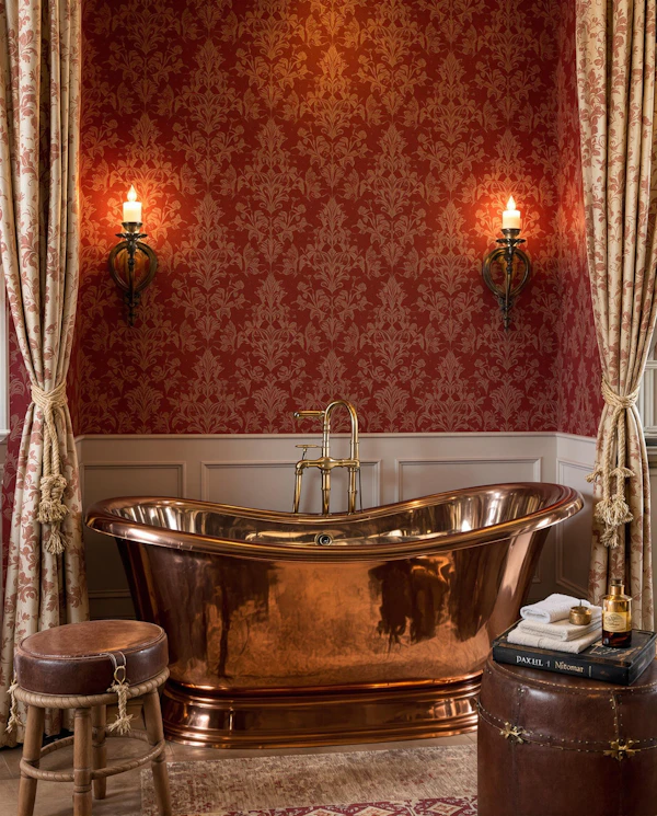 Luxurious Bathroom Scene