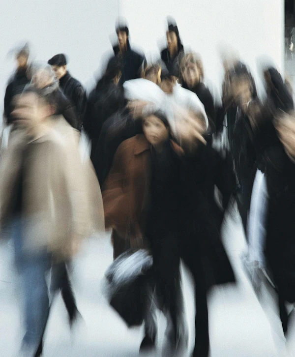 Dynamic Crowd Motion