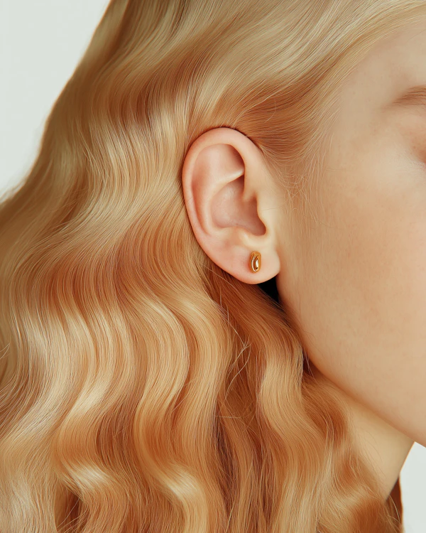 Elegant Gold Earring