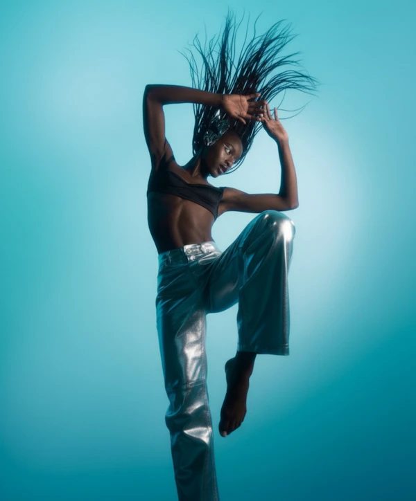 Dynamic Pose Portrait