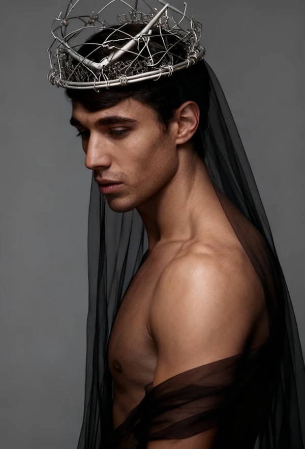 Crowned Contemplation