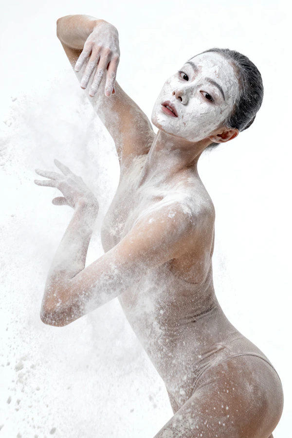 Dynamic Powder Dance