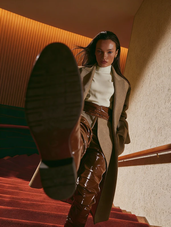 Dynamic Fashion Pose