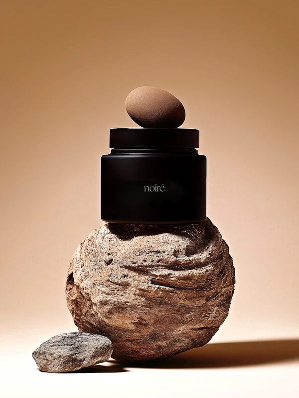Minimalist Beauty Setup