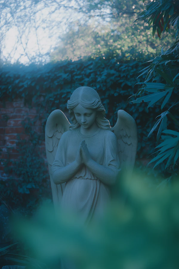 Serene Angel Graveyard Statue in Garden