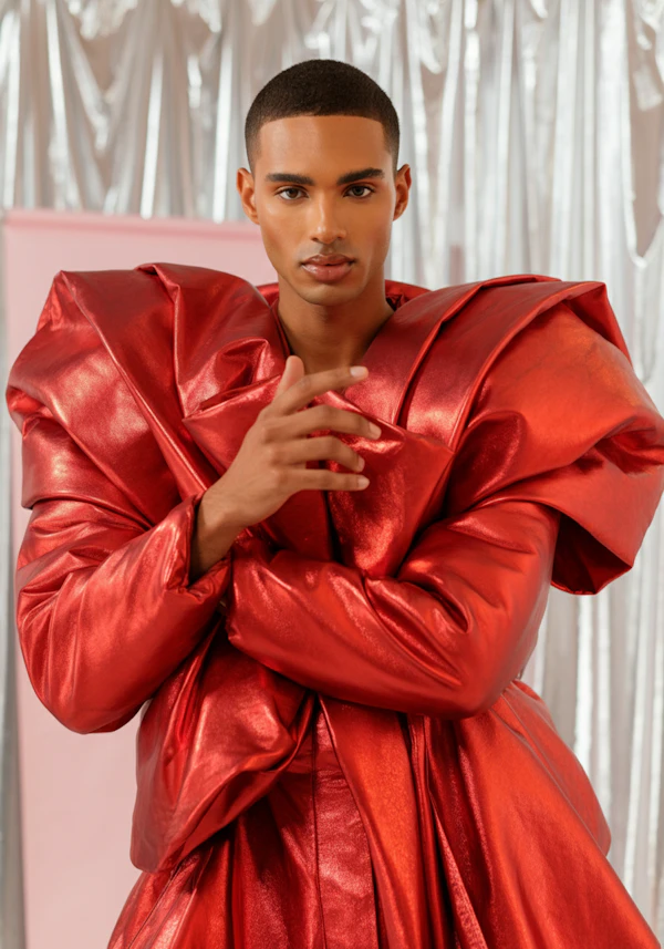 Extravagant Red Fashion