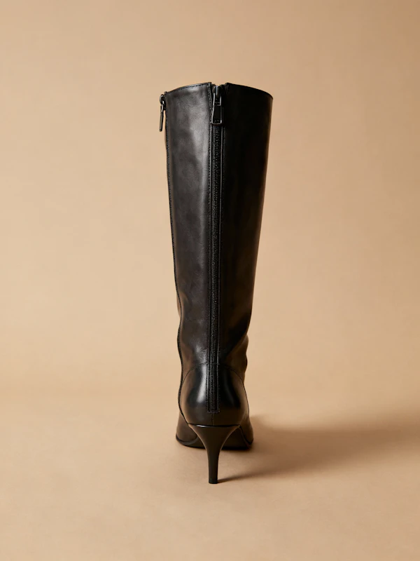 Elegant Black Boot