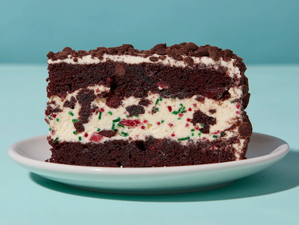 Chocolate Cream Plated Cake