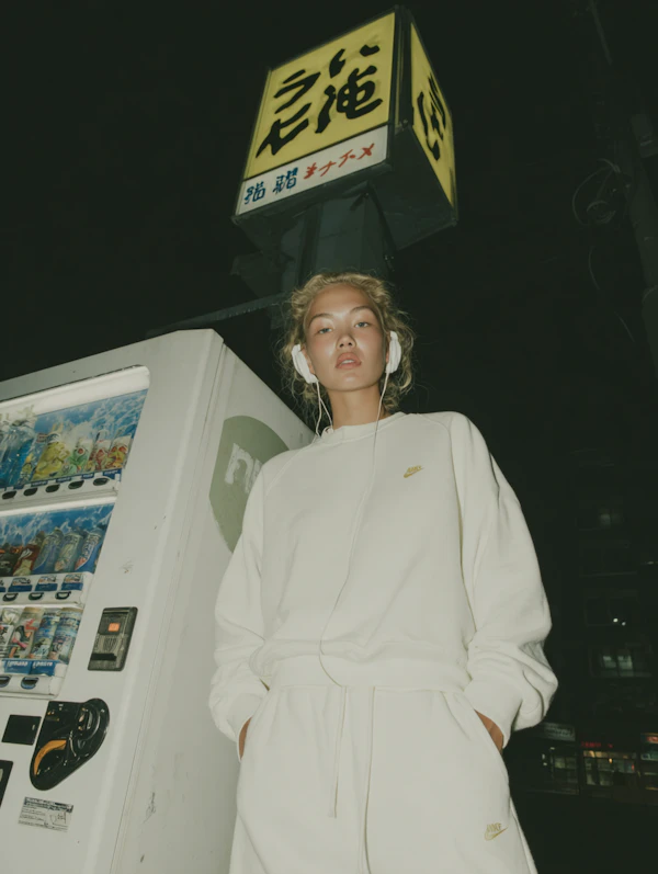 Night Vending Scene