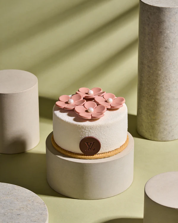 Elegant Floral Cake