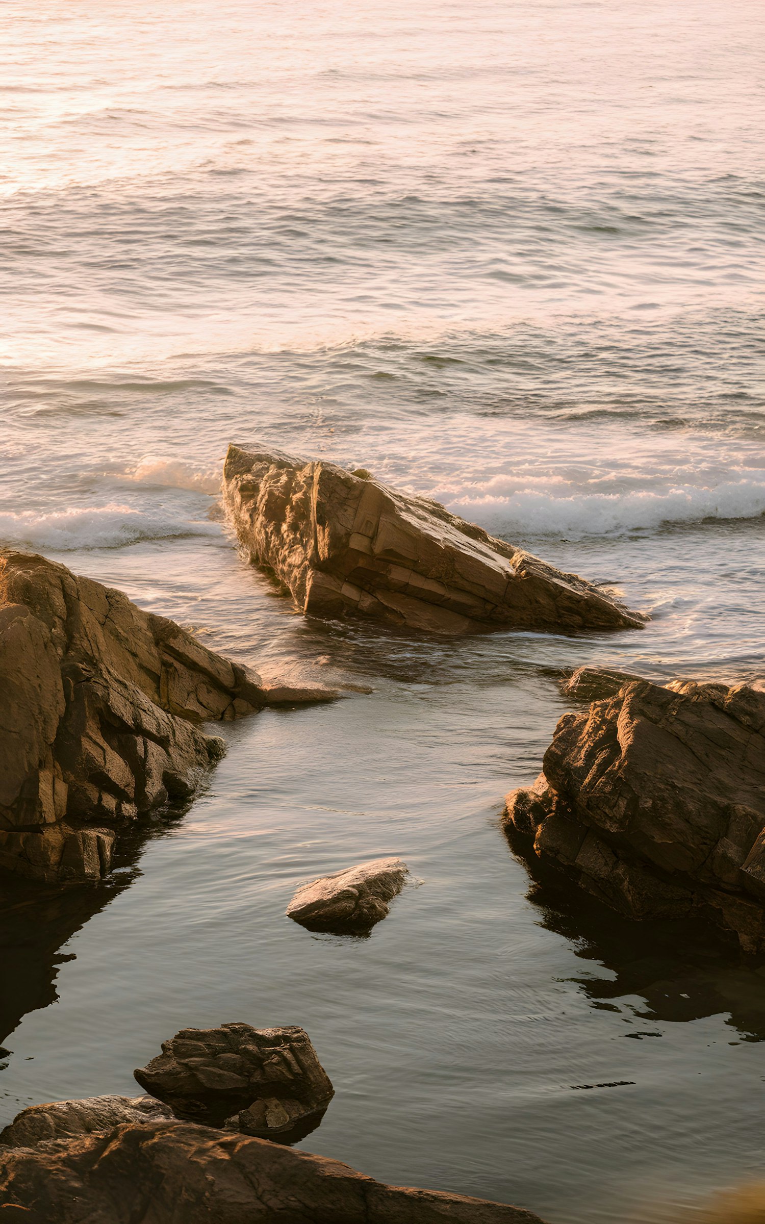 Serene Coastal Sunrise/Sunset