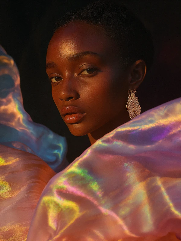 Elegant Portrait Glow
