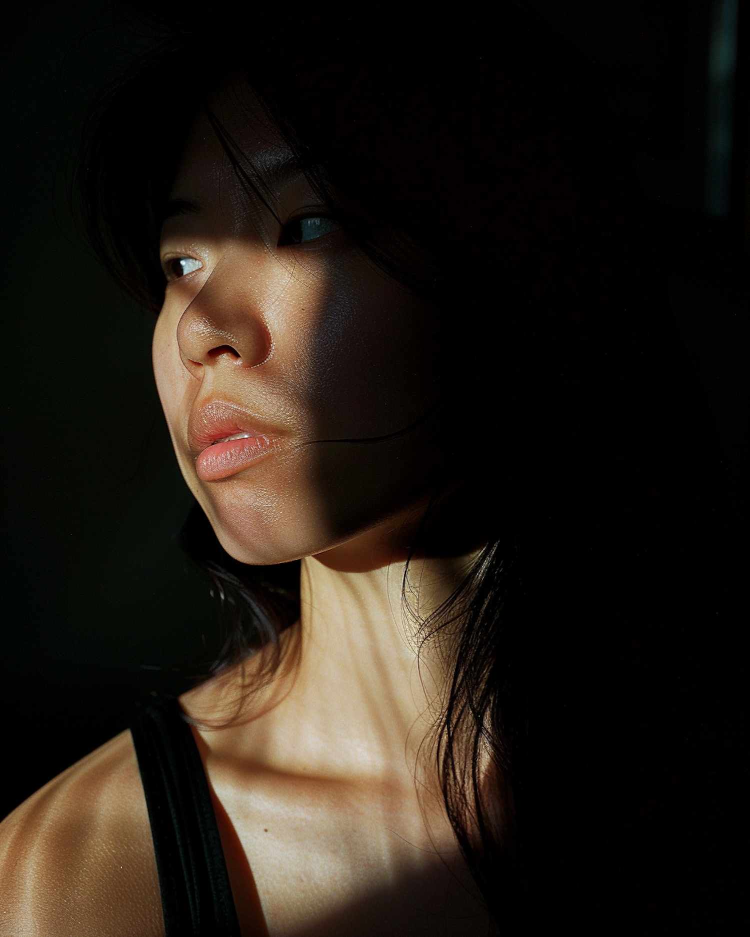 Dramatic Light and Shadow Portrait