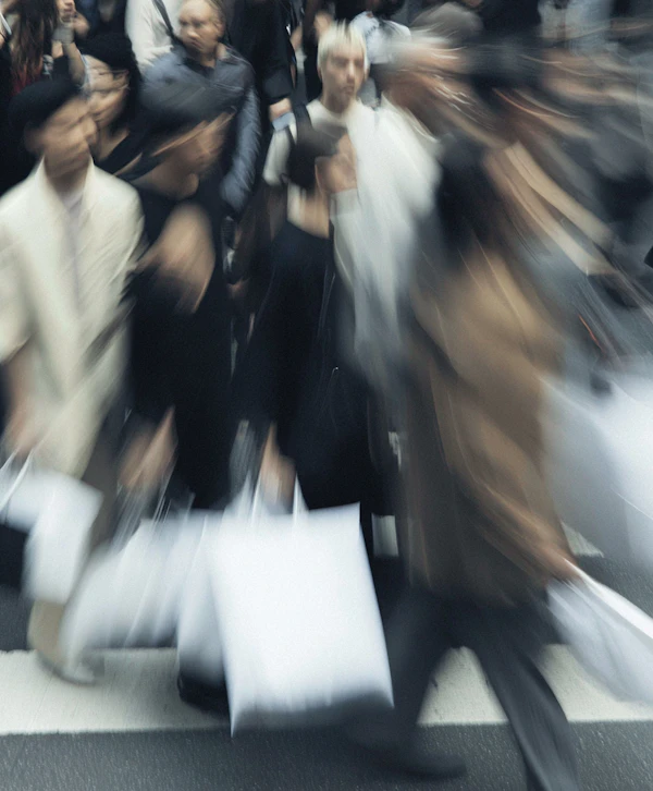 Urban Crowd Motion