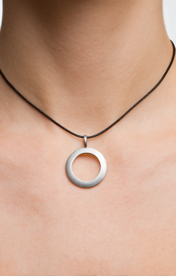 Minimalist Necklace Close-Up