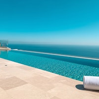 Infinity Pool Serenity