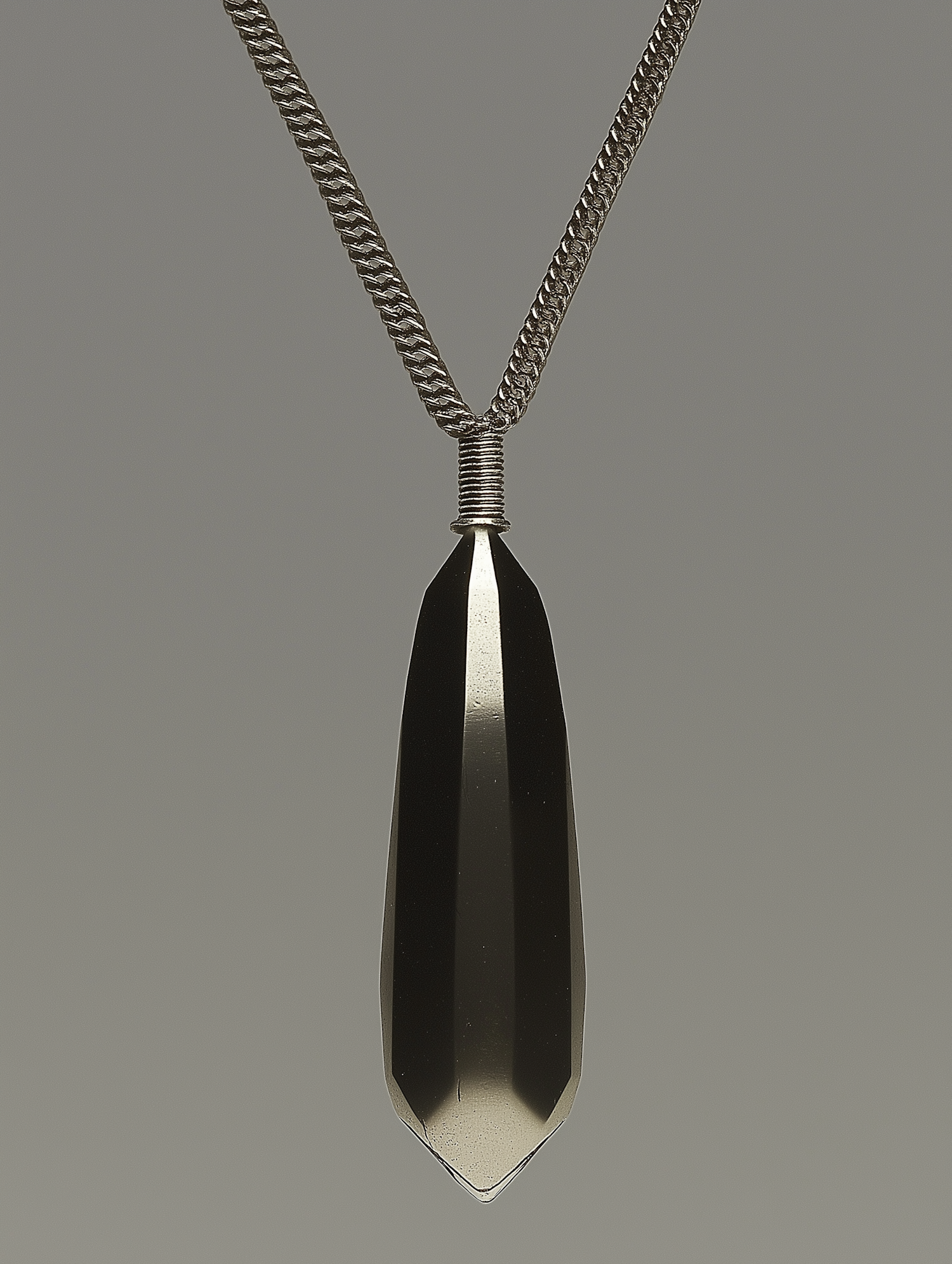 Elegant Teardrop Pendant