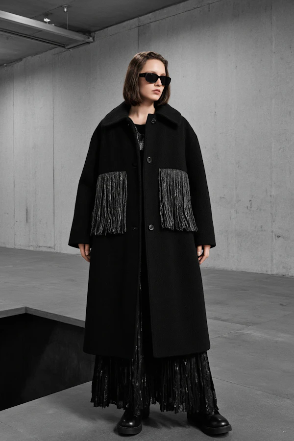 Edgy Minimalist Fashion