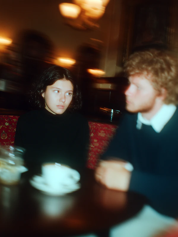 Cozy Café Conversation