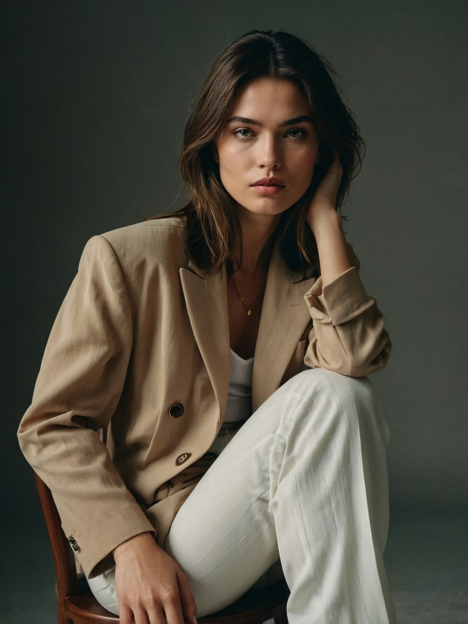 Elegant Woman in Beige Blazer