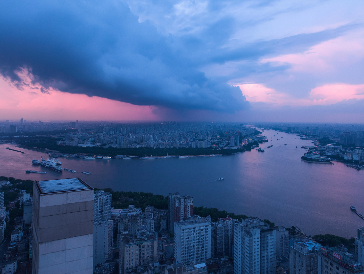 Dramatic Cityscape at Dusk