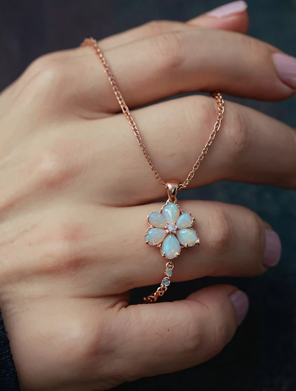 Rose Gold Necklace Closeup