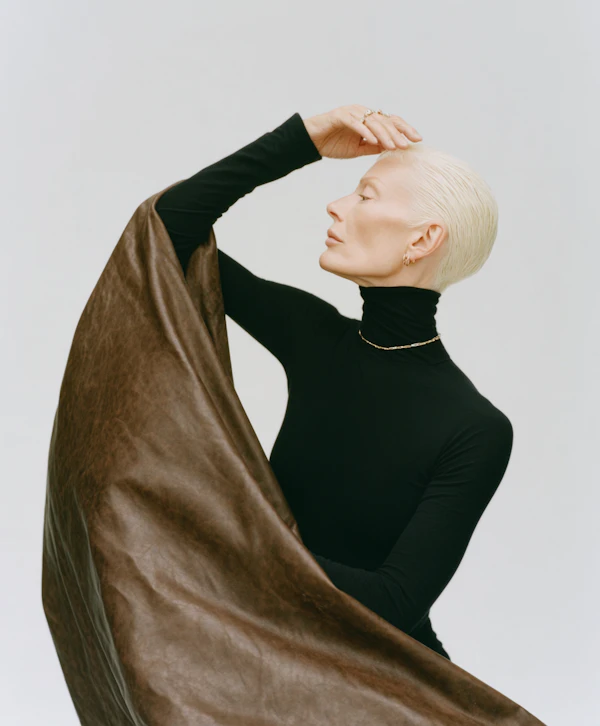 Elegant Portrait Pose