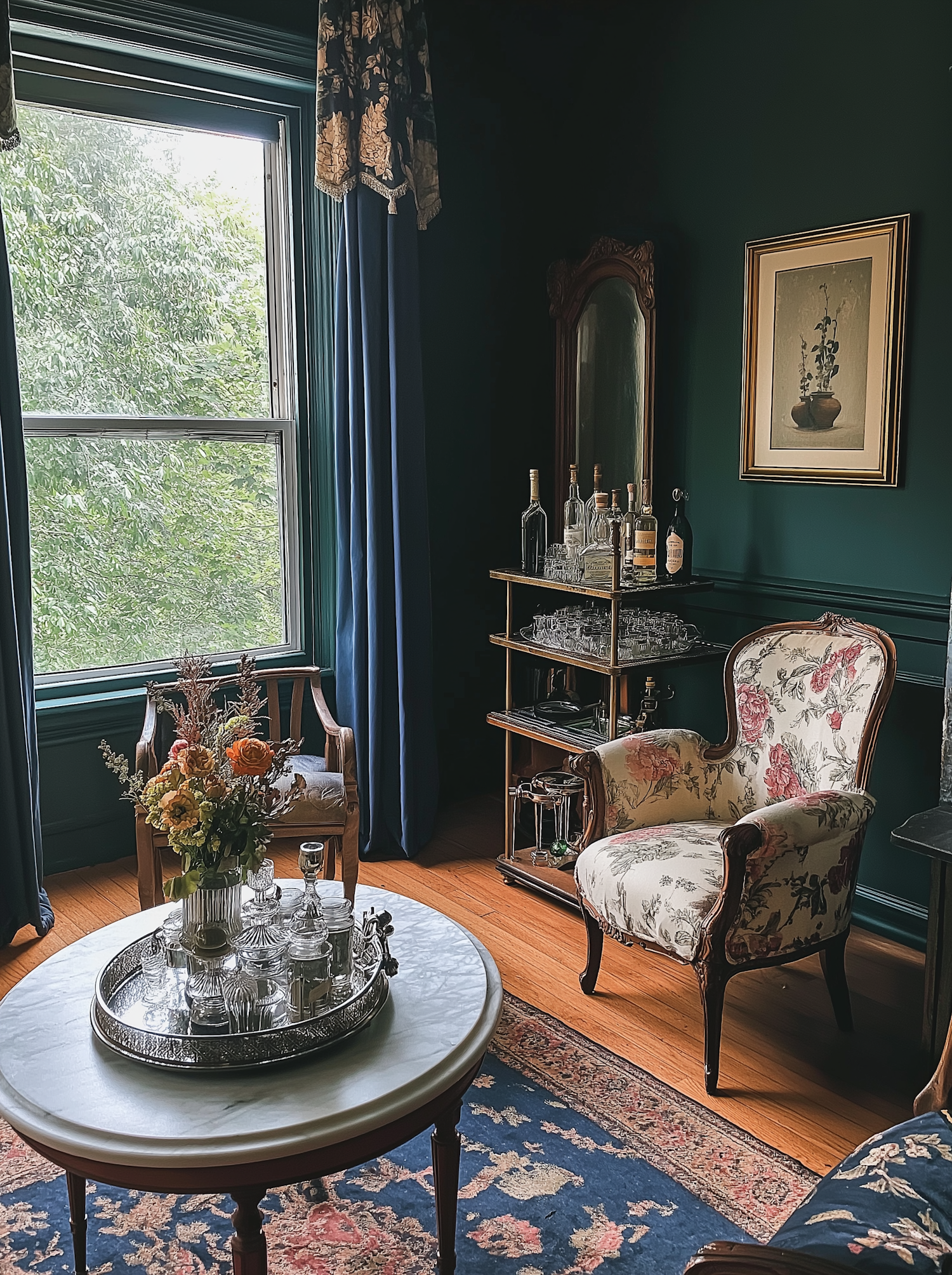 Vintage Style Room with Green Color Scheme