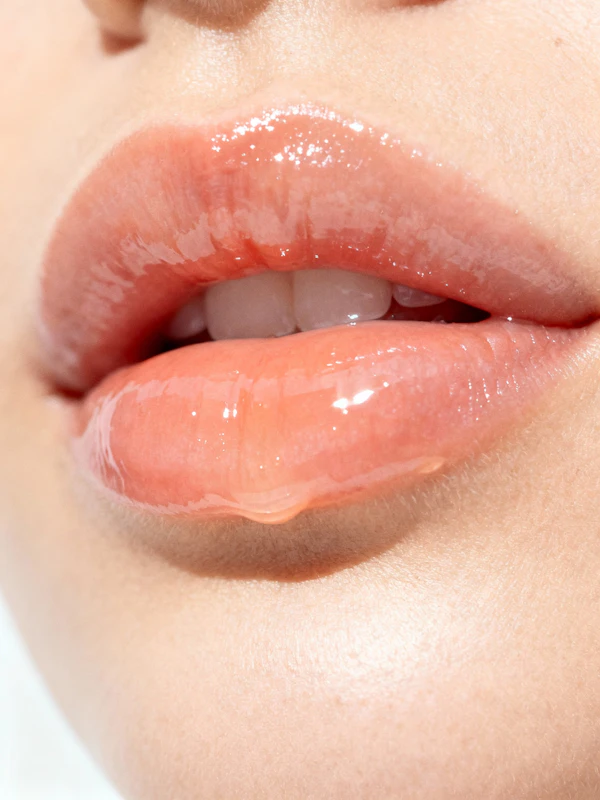 Glossy Pink Lips