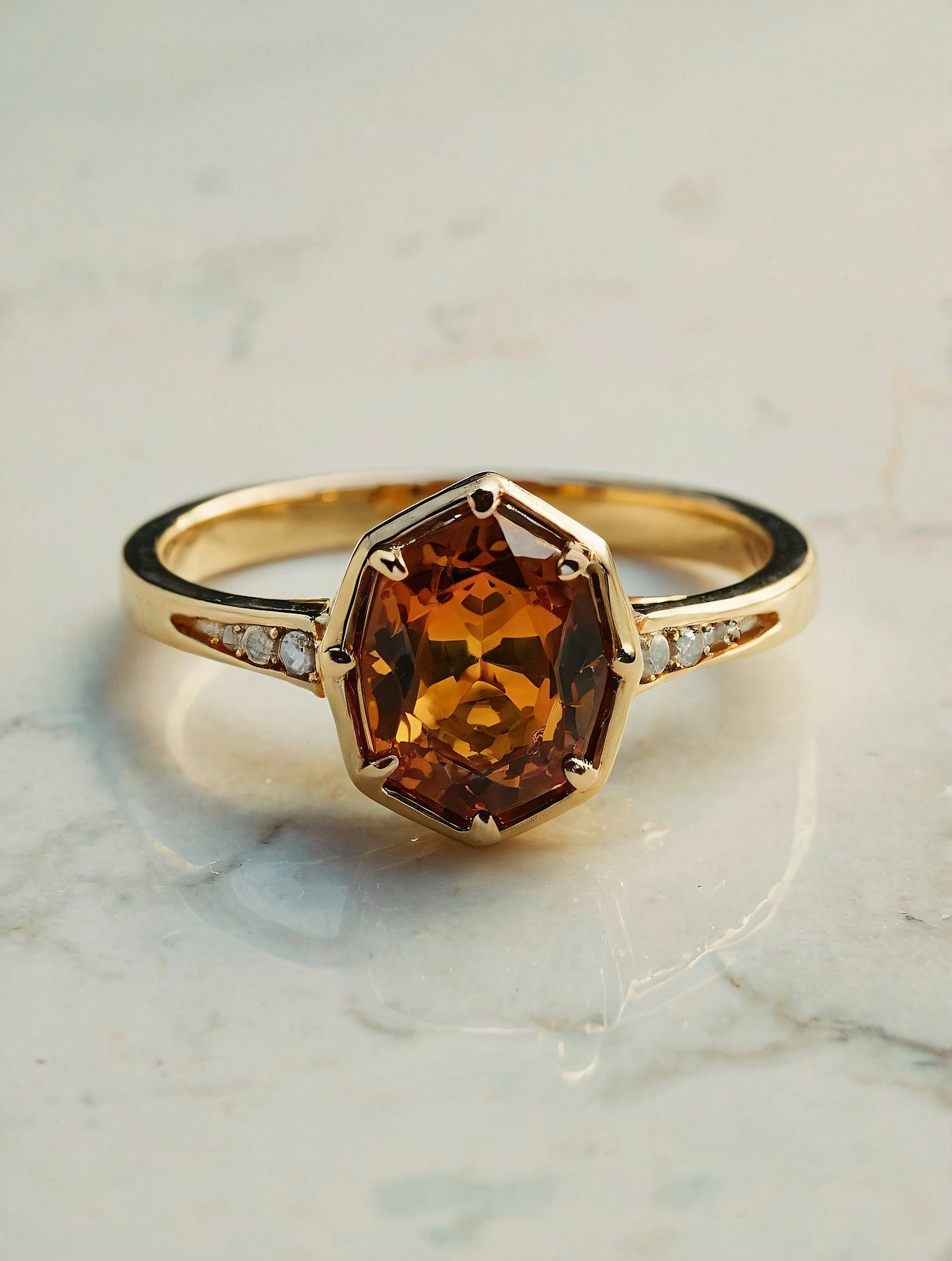 Elegant Gold Ring with Hexagonal Gemstone