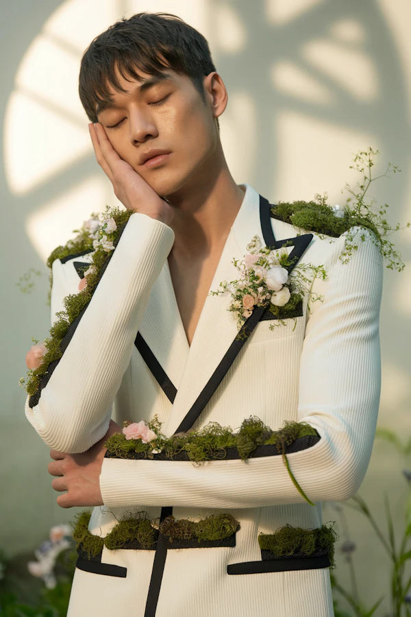 Dreamy Floral Suit Pose